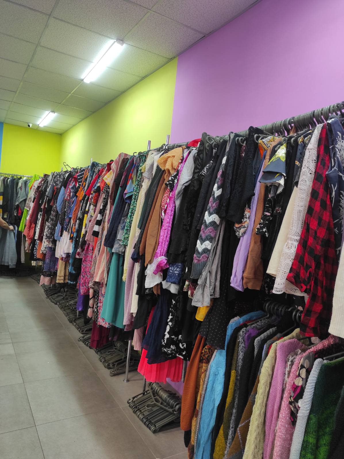Store image